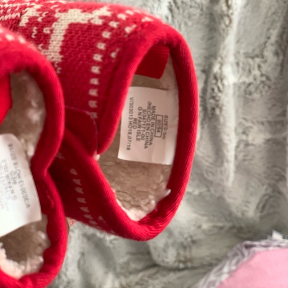 Old Navy Reindeer NB Booties - Picture 9 of 10